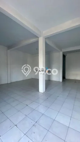 LOKASI STRATEGIS! Ruko For Rent di Karangploso, Luas 224m2m², Kawasan Komersial LOKASI STRATEGIS! Ruko For Rent di Karangploso, Luas 224m2m², Kawasan Komersial