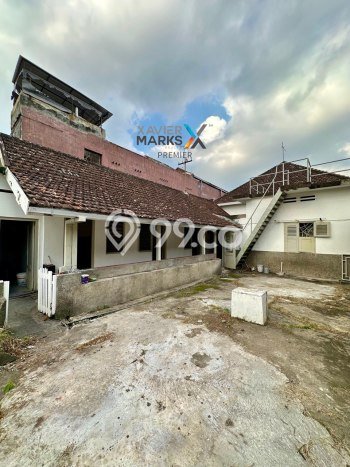 Rumah kawasan Klojen, Malang, Luas 766m2m² Bangunan 600m2m² Rumah kawasan Klojen, Malang, Luas 766m2m² Bangunan 600m2m²