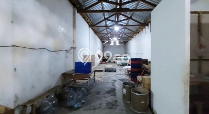 Unit Gudang Disewa Lokasi Pakisaji, Malang Spesifikasi Luas Bangunan 530m2 Unit Gudang Disewa Lokasi Pakisaji, Malang Spesifikasi Luas Bangunan 530m2