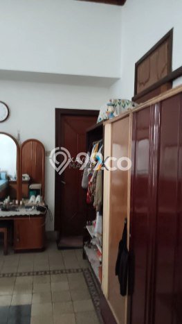 Siap Huni Rumah Mewah 8 Kamar di Klojen Dekat ke Mana Saja Siap Huni Rumah Mewah 8 Kamar di Klojen Dekat ke Mana Saja