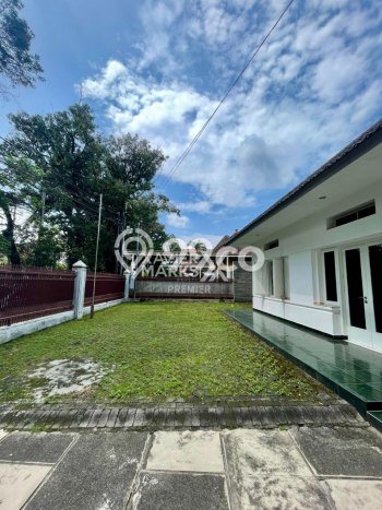 Rumah Cantik Siap Huni Di Klojen Luas 400m2 Lokasi Strategis Rumah Cantik Siap Huni Di Klojen Luas 400m2 Lokasi Strategis