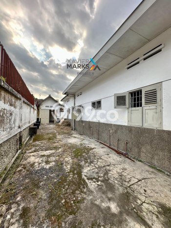Rumah kawasan Klojen, Malang, Luas 766m2m² Bangunan 600m2m² Rumah kawasan Klojen, Malang, Luas 766m2m² Bangunan 600m2m²