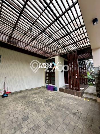 For Sale! Luxury House LT 345m2 Desain Elegan di Villa Puncak Tidar For Sale! Luxury House LT 345m2 Desain Elegan di Villa Puncak Tidar