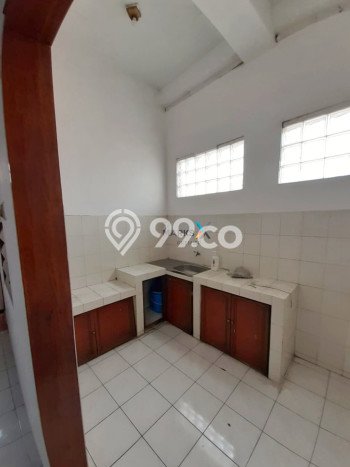 Jual Ruko Kawasan Strategis di Klojen, Luas 186m2m², Jalan Utama Jual Ruko Kawasan Strategis di Klojen, Luas 186m2m², Jalan Utama