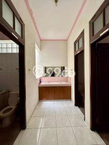 Dijual Rumah Premium dengan Fasilitas Sekitar Lengkap di Blimbing, Malang Dijual Rumah Premium dengan Fasilitas Sekitar Lengkap di Blimbing, Malang