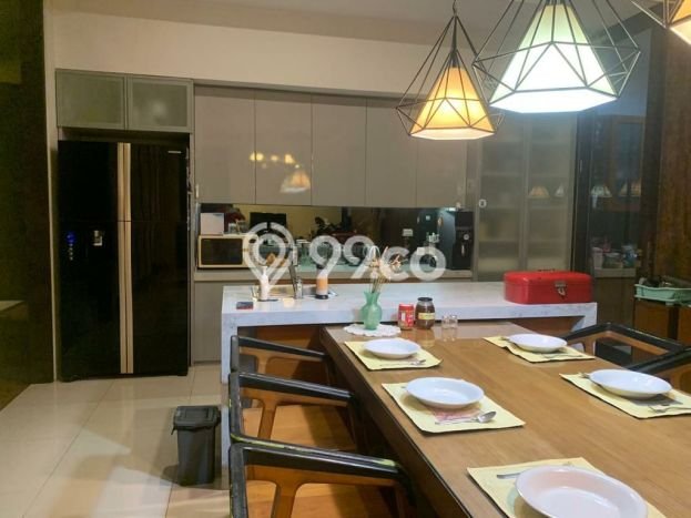 Siap Huni Rumah Mewah 6 Kamar di Sukun Dekat ke Mana Pun Siap Huni Rumah Mewah 6 Kamar di Sukun Dekat ke Mana Pun