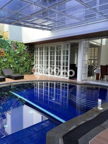 Hunian Mewah LB 500m2 Siap Pakai Desain Elegan di Araya, Malang Hunian Mewah LB 500m2 Siap Pakai Desain Elegan di Araya, Malang