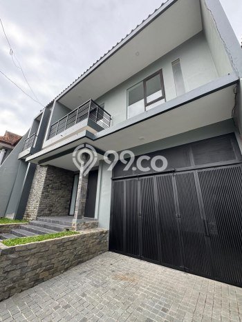 Hunian Mewah LB 350m2 Siap Huni Desain Elegan di Dieng, Malang Hunian Mewah LB 350m2 Siap Huni Desain Elegan di Dieng, Malang