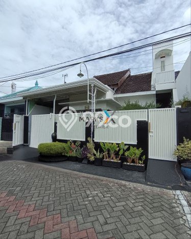 Hunian Cantik Modern Lb 162m2 di Pakis, Malang Hunian Cantik Modern Lb 162m2 di Pakis, Malang