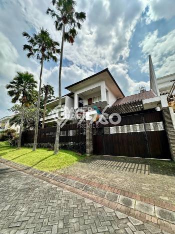 Dijual Rumah Luas Elegan Dengan View Eksklusif di Araya, Malang Dijual Rumah Luas Elegan Dengan View Eksklusif di Araya, Malang
