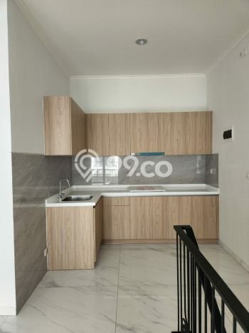 Ready to Use! Luxury House LT 108m2 Desain Modern di Alam Sutera Ready to Use! Luxury House LT 108m2 Desain Modern di Alam Sutera