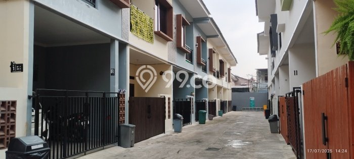 Hunian Nyaman Asri 3 KT Siap Pakai di Pondok Kelapa Jakarta Timur Hunian Nyaman Asri 3 KT Siap Pakai di Pondok Kelapa Jakarta Timur