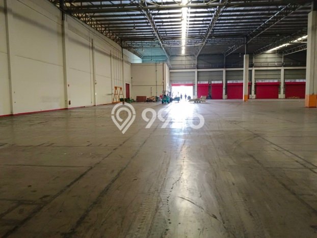 Gudang Komersial Disewakan di Cibitung Bekasi Luas 10176m2 Gudang Komersial Disewakan di Cibitung Bekasi Luas 10176m2