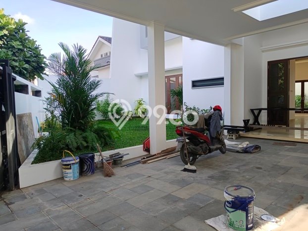 Hunian Mewah Siap Huni LT 420m2 di Duren Sawit, Jakarta Timur Hunian Mewah Siap Huni LT 420m2 di Duren Sawit, Jakarta Timur