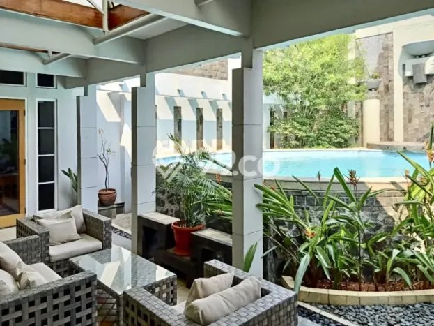Rumah Eksklusif Siap Huni LT 753m2 di Menteng, Jakarta Pusat Rumah Eksklusif Siap Huni LT 753m2 di Menteng, Jakarta Pusat