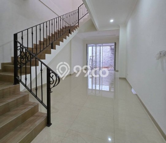 Dijual Rumah Premium dengan Fasilitas Sekitar Lengkap di Duren Sawit, Jakarta Timur Dijual Rumah Premium dengan Fasilitas Sekitar Lengkap di Duren Sawit, Jakarta Timur