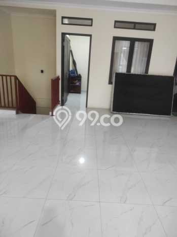 Hunian Mewah LB 250m2 Siap Huni Desain Elegan di Pondok Kelapa, Jakarta Timur Hunian Mewah LB 250m2 Siap Huni Desain Elegan di Pondok Kelapa, Jakarta Timur
