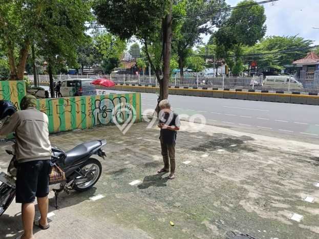 FOR SALE! Ruko di Mampang Prapatan Jakarta Selatan, LT 286m2, LB 756m2 FOR SALE! Ruko di Mampang Prapatan Jakarta Selatan, LT 286m2, LB 756m2