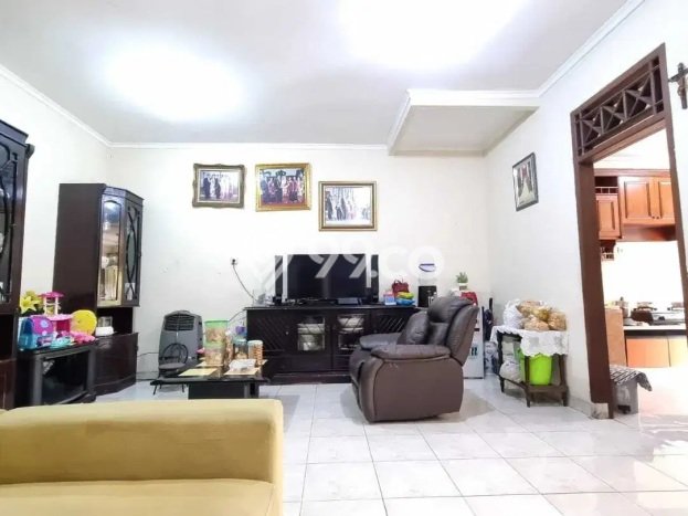 Siap Huni Rumah Mewah 5 Kamar di Duren Sawit Dekat ke Mana Pun Siap Huni Rumah Mewah 5 Kamar di Duren Sawit Dekat ke Mana Pun