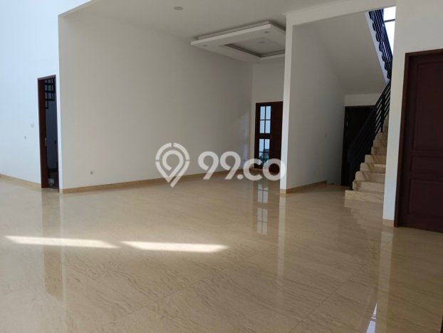Hunian Mewah Siap Huni LT 420m2 di Duren Sawit, Jakarta Timur Hunian Mewah Siap Huni LT 420m2 di Duren Sawit, Jakarta Timur