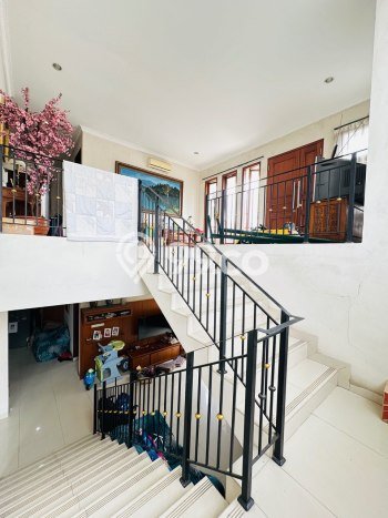 Dijual Rumah Premium dengan Fasilitas Sekitar Lengkap di Cinere, Depok Dijual Rumah Premium dengan Fasilitas Sekitar Lengkap di Cinere, Depok