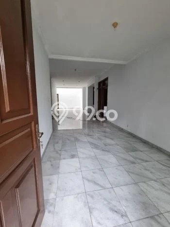 Ready to Use! Luxury House LT 200m2 Desain Elegan di Pondok Indah Ready to Use! Luxury House LT 200m2 Desain Elegan di Pondok Indah