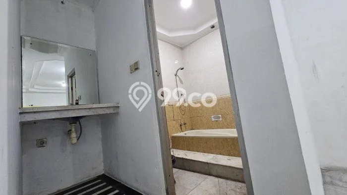 Jual Rumah Bagus Siap Huni LB 150m2 di Tangerang, Tangerang Jual Rumah Bagus Siap Huni LB 150m2 di Tangerang, Tangerang
