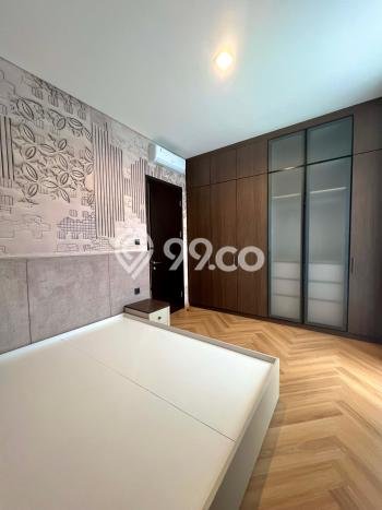 Rumah Mewah LB 349m2 Siap Huni Desain Elegan di BSD, Tangerang Rumah Mewah LB 349m2 Siap Huni Desain Elegan di BSD, Tangerang