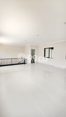 Dijual! Gudang di Tangerang Kota Tangerang LT 261m2 / LB 270m2 Kawasan Strategis Dijual! Gudang di Tangerang Kota Tangerang LT 261m2 / LB 270m2 Kawasan Strategis