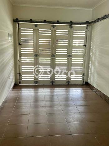 Hunian Elit LB 164m2 Siap Huni Desain Elegan di Gading Serpong, Tangerang Hunian Elit LB 164m2 Siap Huni Desain Elegan di Gading Serpong, Tangerang