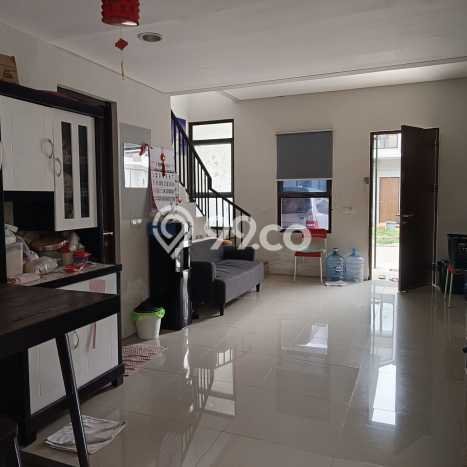 Hunian Cantik Minimalis Lb 73m2 di Cipondoh, Tangerang Hunian Cantik Minimalis Lb 73m2 di Cipondoh, Tangerang