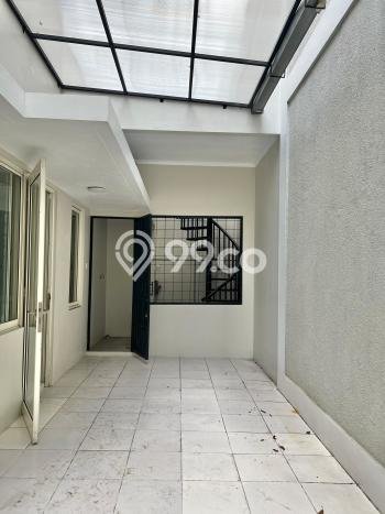 Hunian Elit LB 164m2 Siap Huni Desain Elegan di Gading Serpong, Tangerang Hunian Elit LB 164m2 Siap Huni Desain Elegan di Gading Serpong, Tangerang
