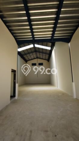 Dijual! Gudang di Tangerang Kota Tangerang LT 261m2 / LB 270m2 Kawasan Strategis Dijual! Gudang di Tangerang Kota Tangerang LT 261m2 / LB 270m2 Kawasan Strategis