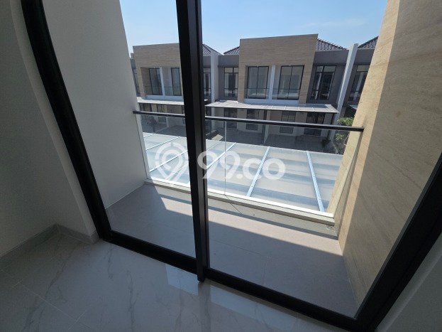 Sewa Rumah Harga Terjangkau di Pantai Indah Kapuk 2 Jakarta Utara dengan 3 KT Sewa Rumah Harga Terjangkau di Pantai Indah Kapuk 2 Jakarta Utara dengan 3 KT