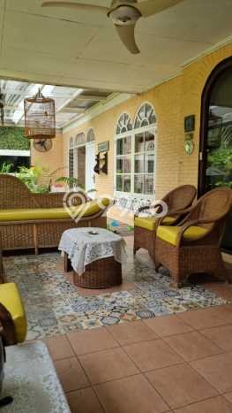 Siap Huni Hunian Elit 7 Kamar di Menteng Dekat ke Mana Pun Siap Huni Hunian Elit 7 Kamar di Menteng Dekat ke Mana Pun