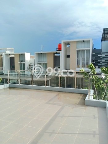 Lokasi terbaik! Rumah siap pakai disewakan di Cakung LB 120m2 Lokasi terbaik! Rumah siap pakai disewakan di Cakung LB 120m2