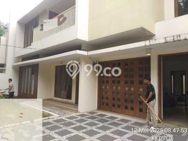 Rumah Elit LB 365m2 Siap Pakai Desain Elegan di Kayu Putih, Jakarta Timur Rumah Elit LB 365m2 Siap Pakai Desain Elegan di Kayu Putih, Jakarta Timur