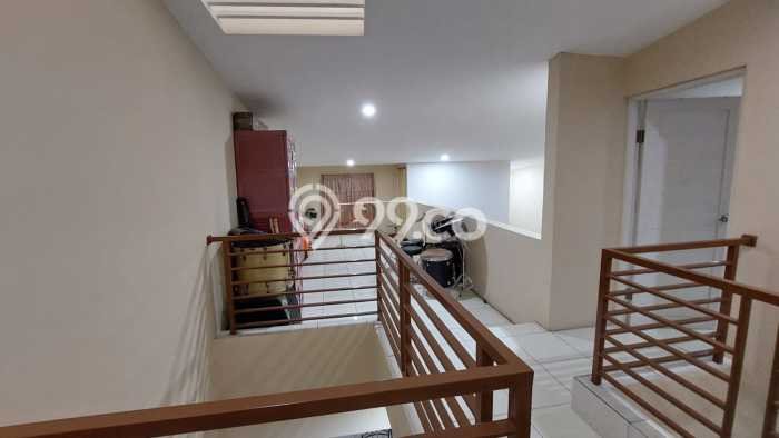 Rumah Modern 3 KT di Dadap Tangerang Semi Furnished Rumah Modern 3 KT di Dadap Tangerang Semi Furnished