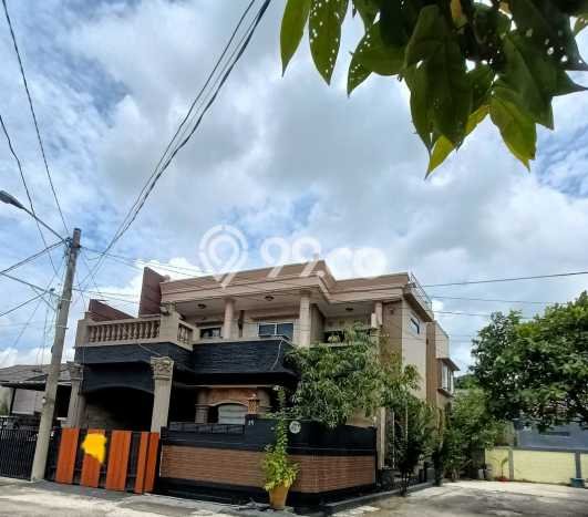 Jual Rumah Bagus Siap Huni LB 200m2 di Karawaci, Tangerang Jual Rumah Bagus Siap Huni LB 200m2 di Karawaci, Tangerang