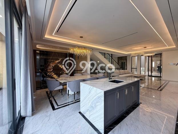 Rumah Mewah LB 600m2 Siap Huni Desain Elegan di BSD, Tangerang Rumah Mewah LB 600m2 Siap Huni Desain Elegan di BSD, Tangerang