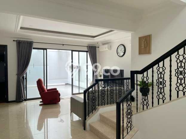 For Sale! Premium House LT 200m2 Desain Elegan di BSD For Sale! Premium House LT 200m2 Desain Elegan di BSD