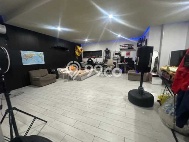 Rumah Mewah LB 518m2 Siap Huni Desain Elegan di Pondok Indah, Jakarta Selatan Rumah Mewah LB 518m2 Siap Huni Desain Elegan di Pondok Indah, Jakarta Selatan