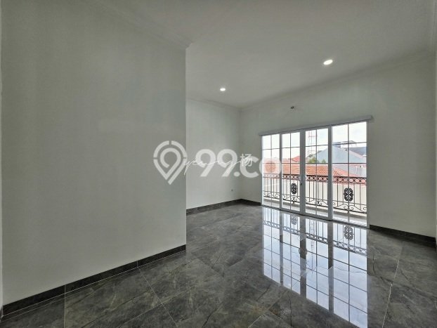 Rumah Elit Modern Siap Huni di Meruya Jakarta Barat Rumah Elit Modern Siap Huni di Meruya Jakarta Barat