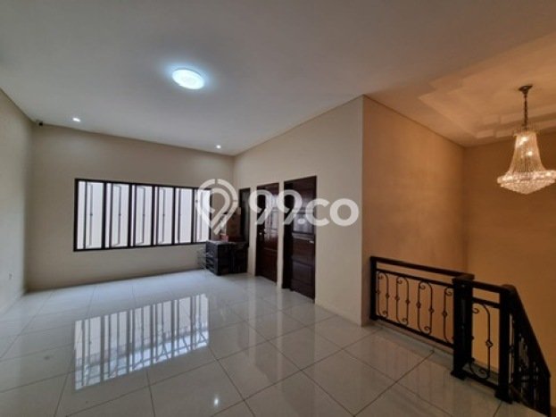 Siap Huni Rumah Mewah 4 Kamar di Jagakarsa Dekat ke Mana Saja Siap Huni Rumah Mewah 4 Kamar di Jagakarsa Dekat ke Mana Saja