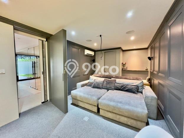 Rumah Elit LB 595m2 Siap Pakai Desain Elegan di BSD, Tangerang Rumah Elit LB 595m2 Siap Pakai Desain Elegan di BSD, Tangerang