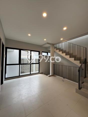 Hunian Elit LB 260m2 Siap Pakai Desain Elegan di BSD, Tangerang Hunian Elit LB 260m2 Siap Pakai Desain Elegan di BSD, Tangerang