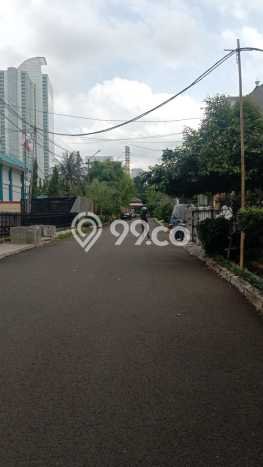 Tanah Dijual Lokasi Strategis di Jakarta Selatan dengan Luas 345m2 Tanah Dijual Lokasi Strategis di Jakarta Selatan dengan Luas 345m2