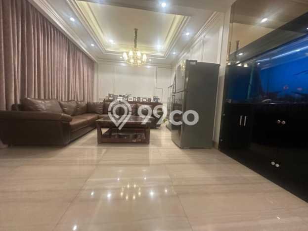 Rumah Mewah LB 518m2 Siap Huni Desain Elegan di Pondok Indah, Jakarta Selatan Rumah Mewah LB 518m2 Siap Huni Desain Elegan di Pondok Indah, Jakarta Selatan