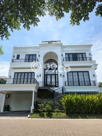 Rumah Elit Modern Tanpa Renovasi di Pantai Indah Kapuk Jakarta Utara Rumah Elit Modern Tanpa Renovasi di Pantai Indah Kapuk Jakarta Utara