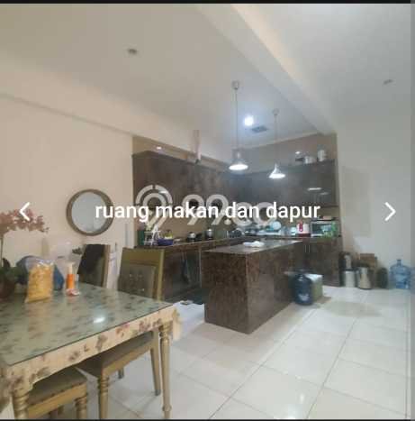 Hunian Cantik Modern Lb 240m2 di Pamulang, Tangerang Selatan Hunian Cantik Modern Lb 240m2 di Pamulang, Tangerang Selatan